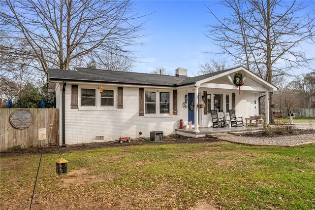 $276,900 | 1099 South Academy St Extension, Williamston, SC 29697