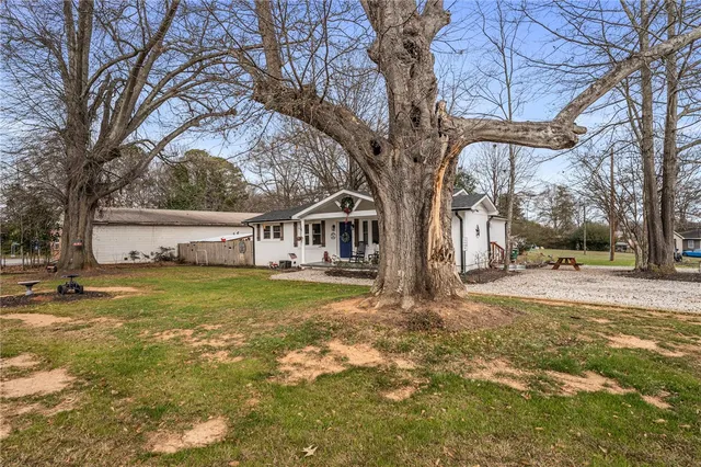 $276,900 | 1099 South Academy St Extension, Williamston, SC 29697