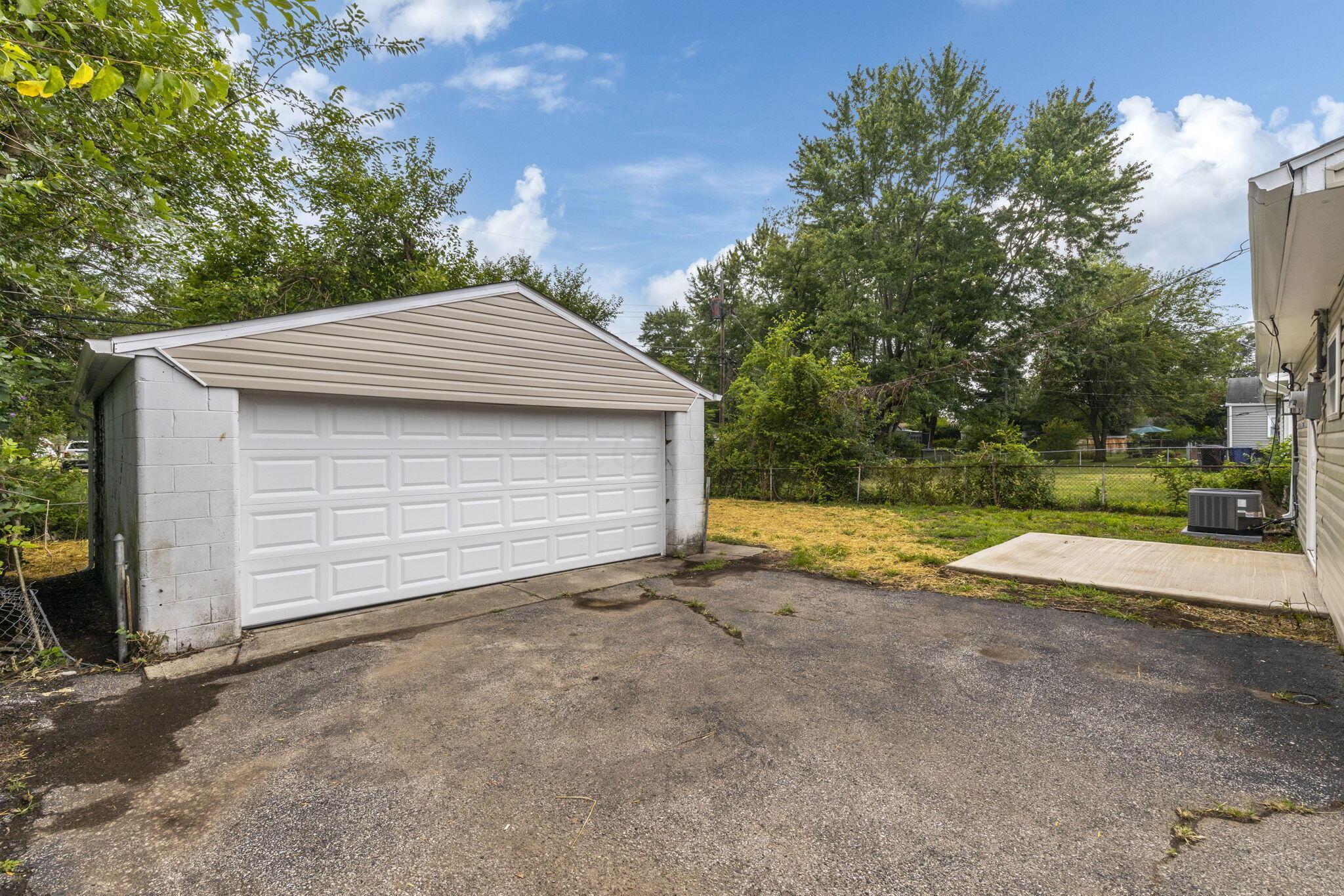 1265 Watkins Road Columbus, OH 43207 - Photo 17 of 17 2024-8-2 1265 Watkins Rd 010