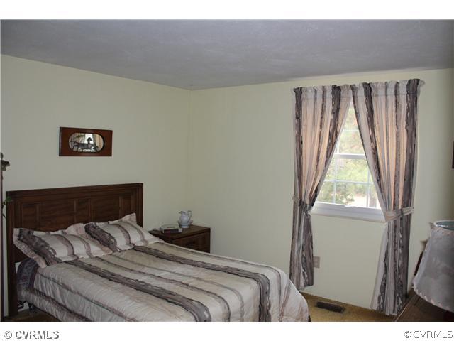 9402 Becton Road Glen Allen, VA 23060 - Photo 13 of 18 Gallery Image 13