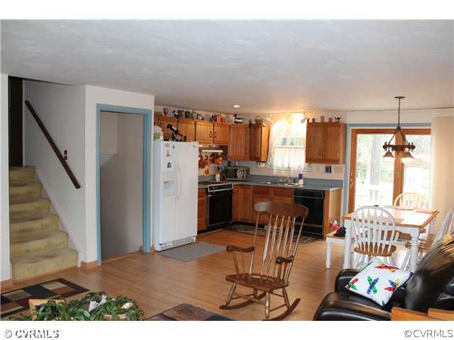 9402 Becton Road Glen Allen, VA 23060 - Photo 2 of 18 Gallery Image 2