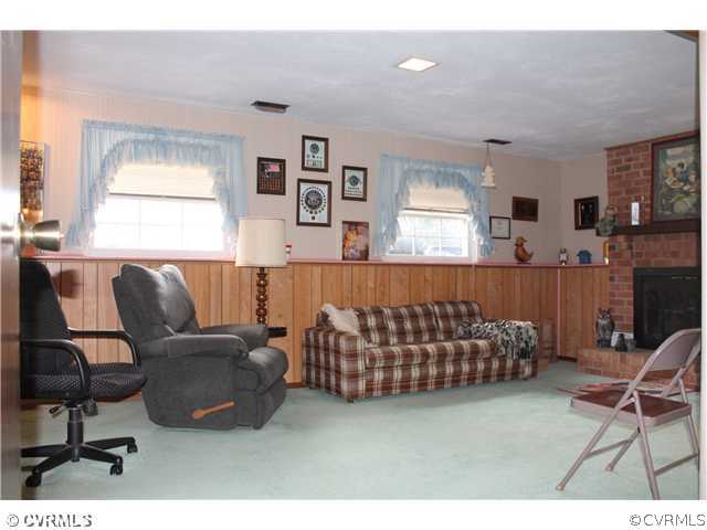 9402 Becton Road Glen Allen, VA 23060 - Photo 5 of 18 Gallery Image 5