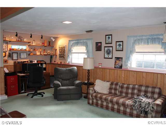 9402 Becton Road Glen Allen, VA 23060 - Photo 6 of 18 Gallery Image 6