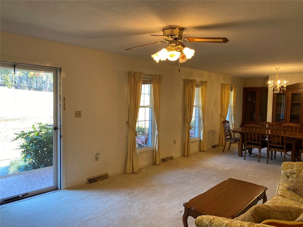 1640 Davis Creek Road Seneca, SC 29678 - Photo 20 of 46 Gallery Image 20