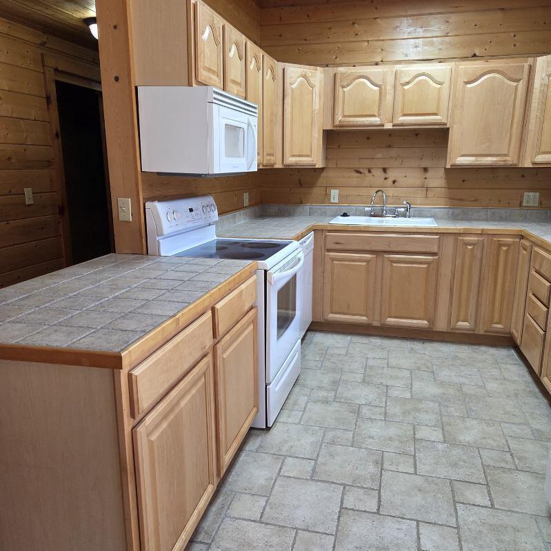 7749 Mcgur Road, Unit B Guysville, OH 45735 - Photo 5 of 21 image000009