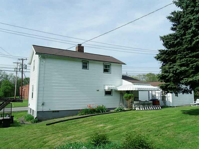 342 Oak Road Gibsonia, PA 15044 - Photo 12 of 22 Exterior Back.