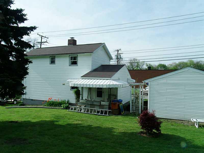 342 Oak Road Gibsonia, PA 15044 - Photo 13 of 22 Exterior Back.