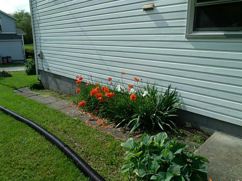 342 Oak Road Gibsonia, PA 15044 - Photo 21 of 22 Yard/Garden.