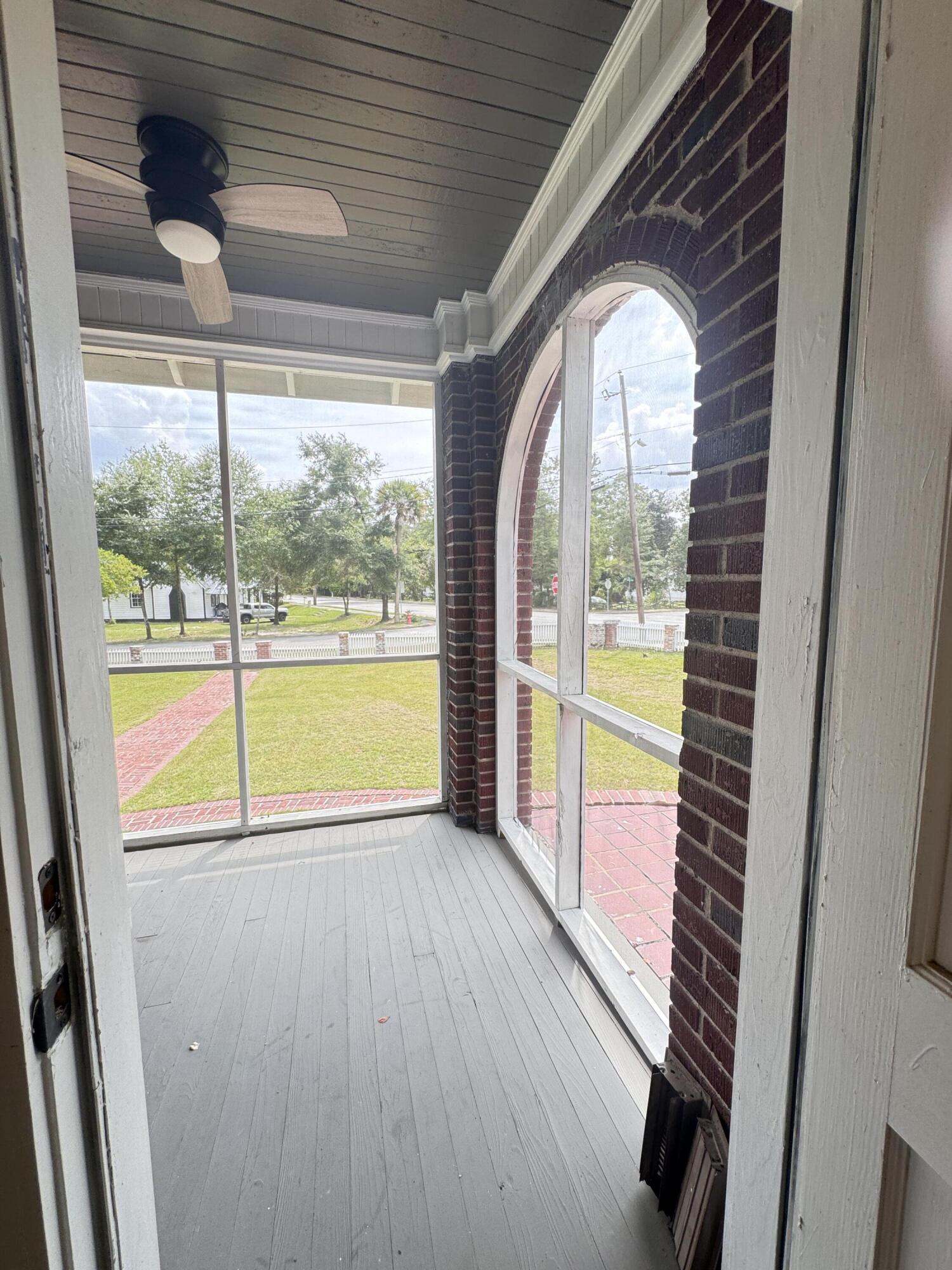 303 Warren Street Walterboro, SC 29488 - Photo 101 of 142 303 Warren Street