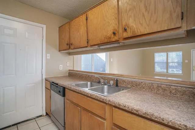 $1,495 | 10328 Chelmsford Drive, Dallas, TX 75217