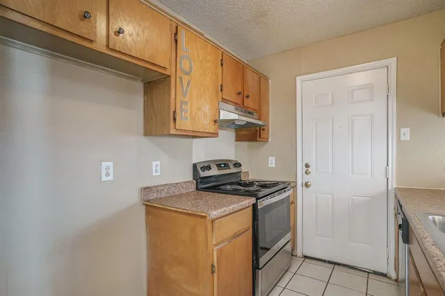 $1,495 | 10328 Chelmsford Drive, Dallas, TX 75217