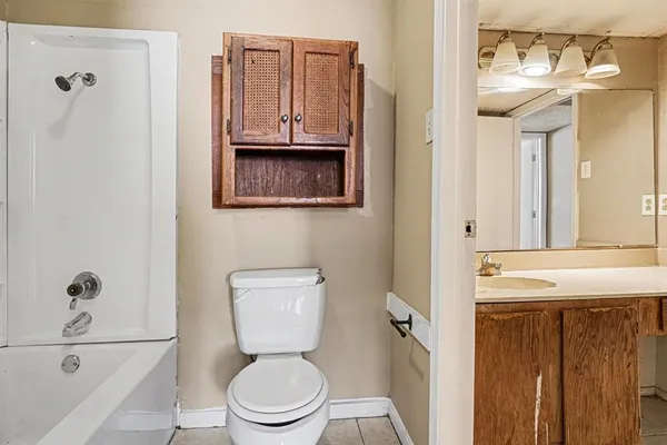 $1,450 | 10328 Chelmsford Drive, Dallas, TX 75217