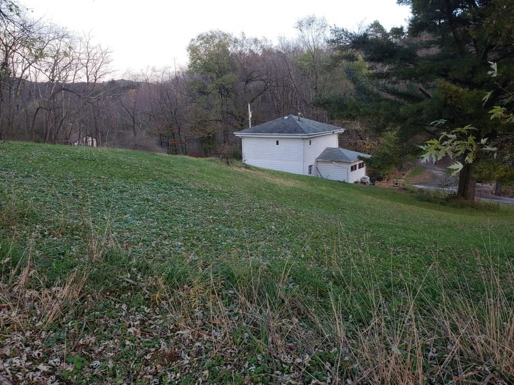 407 Orris Road Tarentum, PA 15084 - Photo 7 of 22 Gallery Image 7