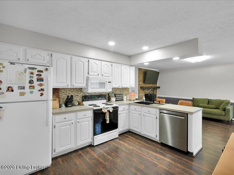 309 Moser Road Louisville, KY 40243 - Photo 15 of 44 15-309 Moser Rd