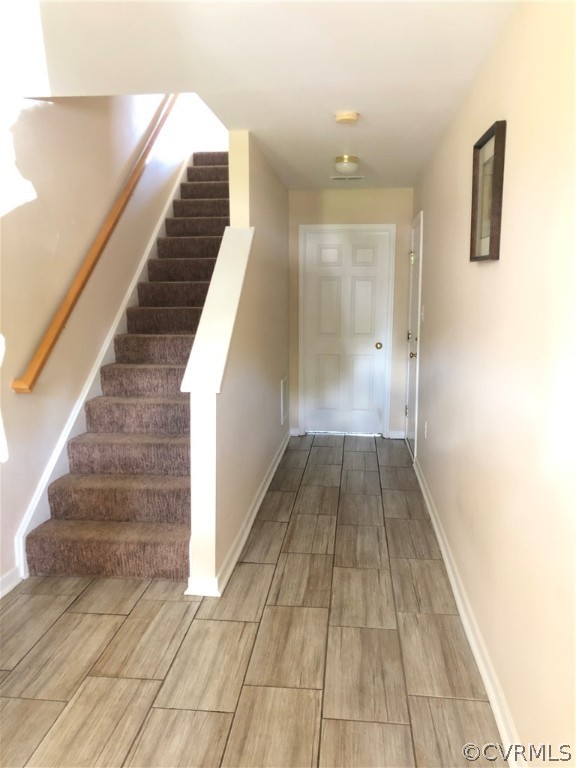537 Ridgemoor Place Midlothian, VA 23114 - Photo 2 of 17 Foyer