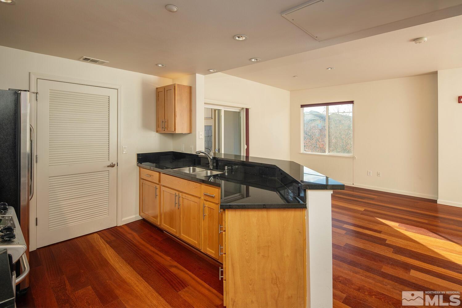 1450 Idlewild Drive, Unit 1133 Reno, NV 89509 - Photo 5 of 32 Photo 5