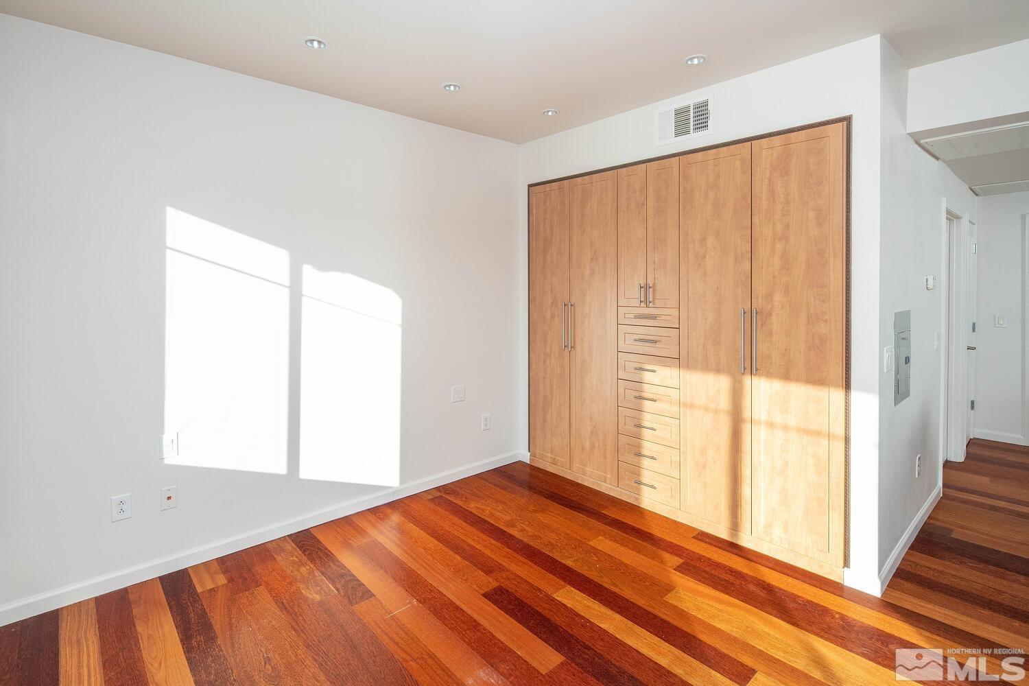 1450 Idlewild Drive, Unit 1133 Reno, NV 89509 - Photo 8 of 32 Photo 8