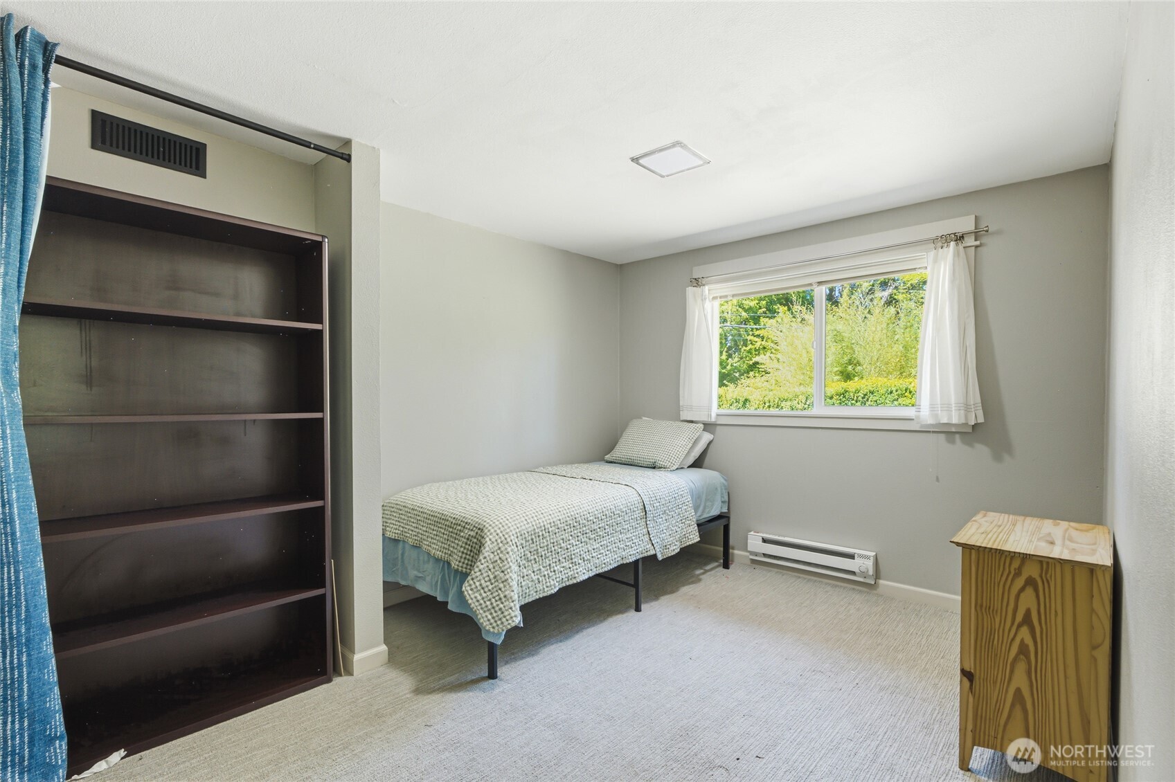 4766 Erlands Point Road Northwest Bremerton, WA 98312 - Photo 17 of 34