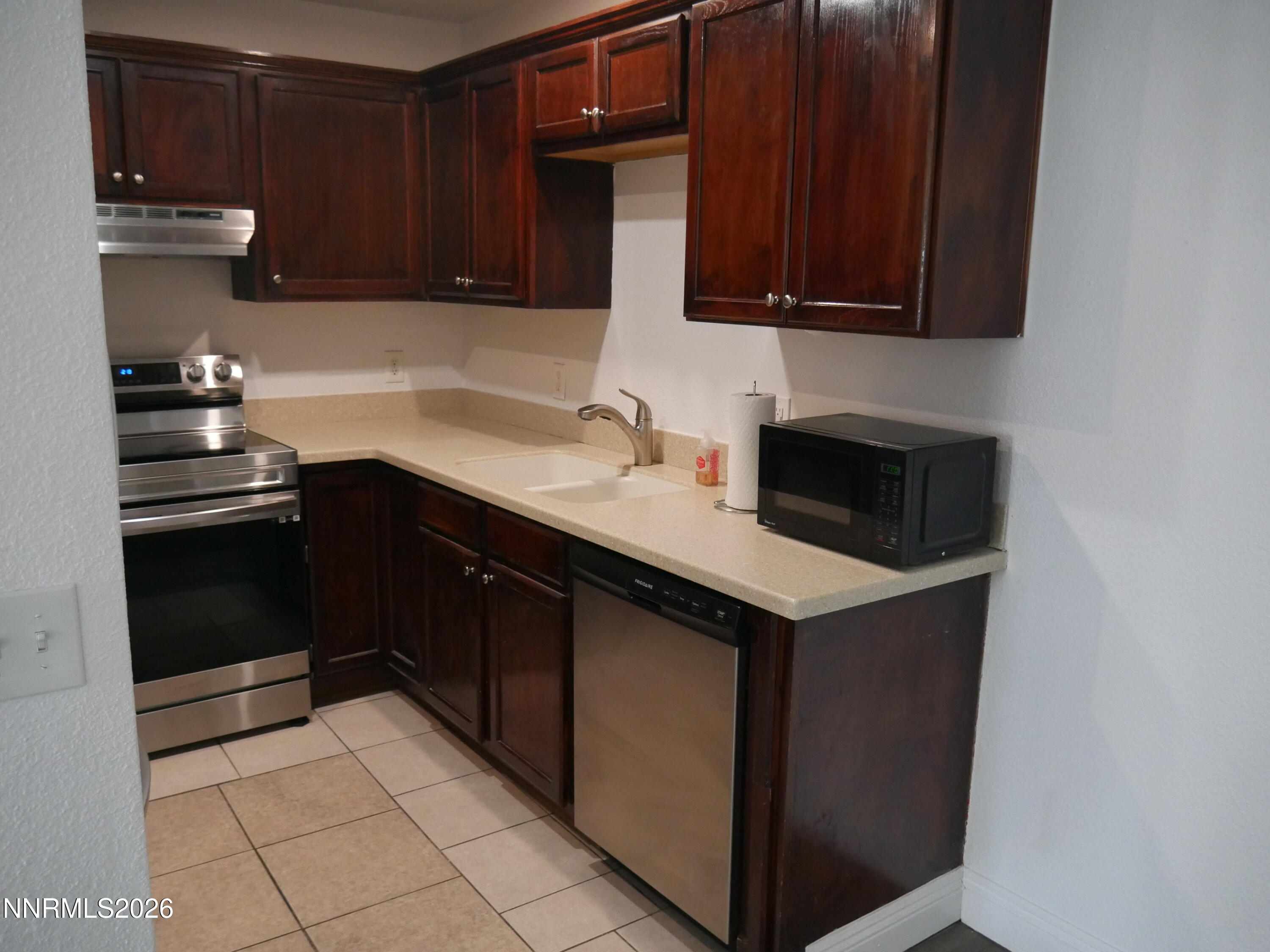 2385 Tripp Drive, Unit 3 Reno, NV 89512 - Photo 22 of 49 P1020741