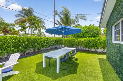 $1,250,000 | 2917 Northeast 35th Court, Lighthouse Point, FL 33064
