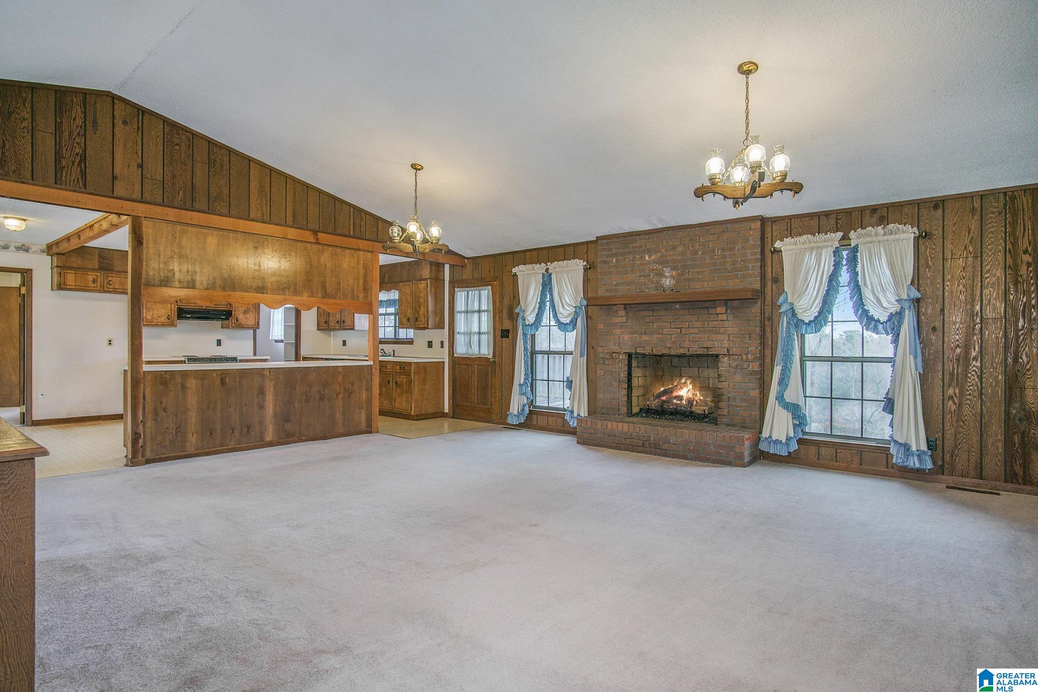 835 Honeysuckle Lane Alabaster, AL 35007 - Photo 3 of 47