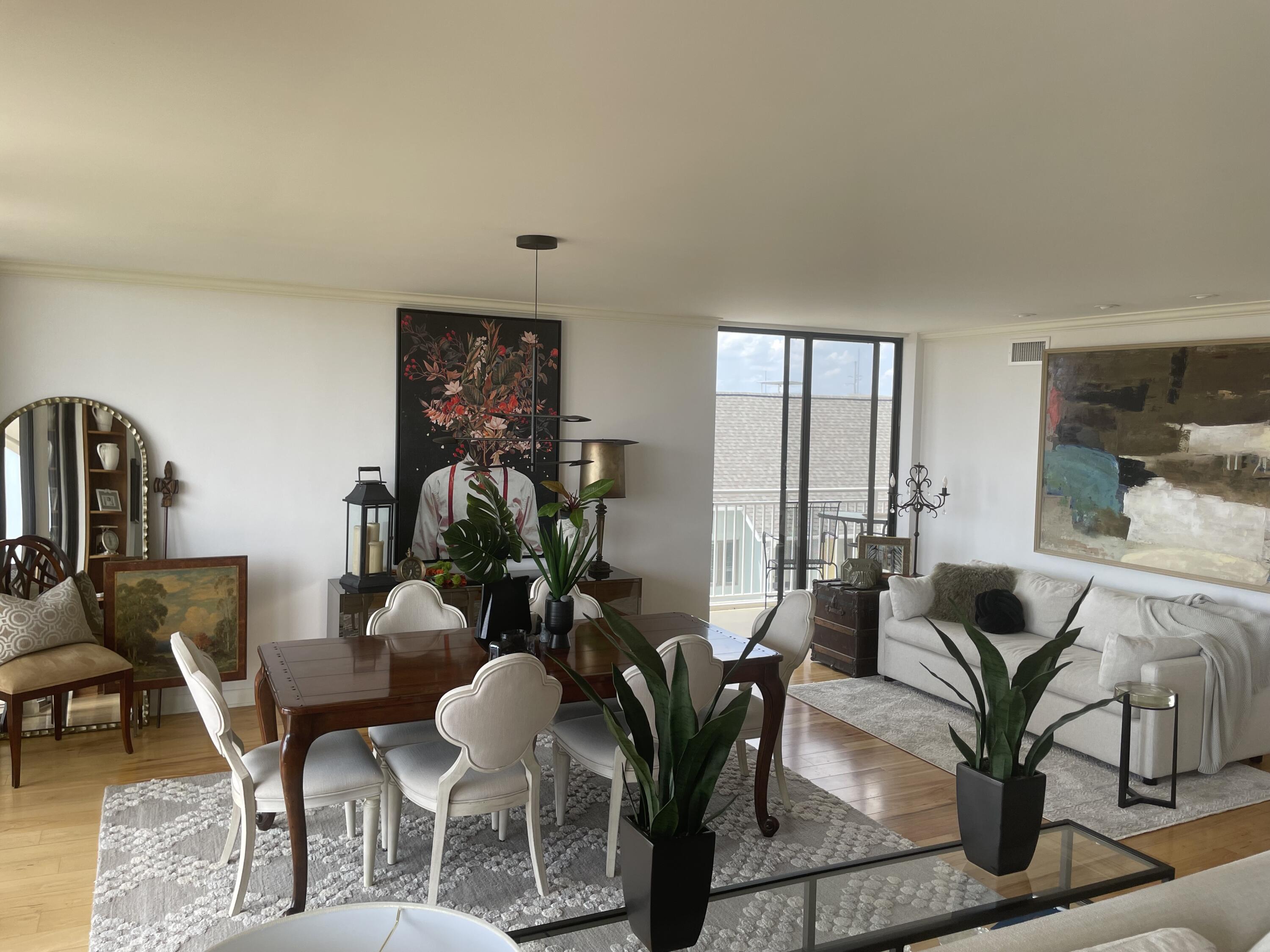 330 Concord Street, Unit 4B Charleston, SC 29401 - Photo 3 of 25 IMG_2866