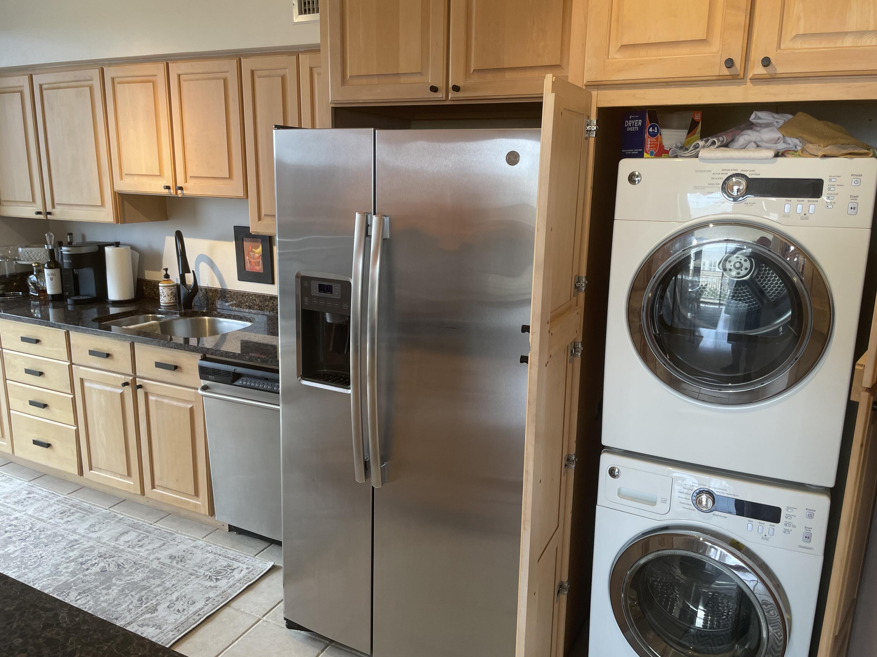 330 Concord Street, Unit 4B Charleston, SC 29401 - Photo 7 of 25 IMG_2864