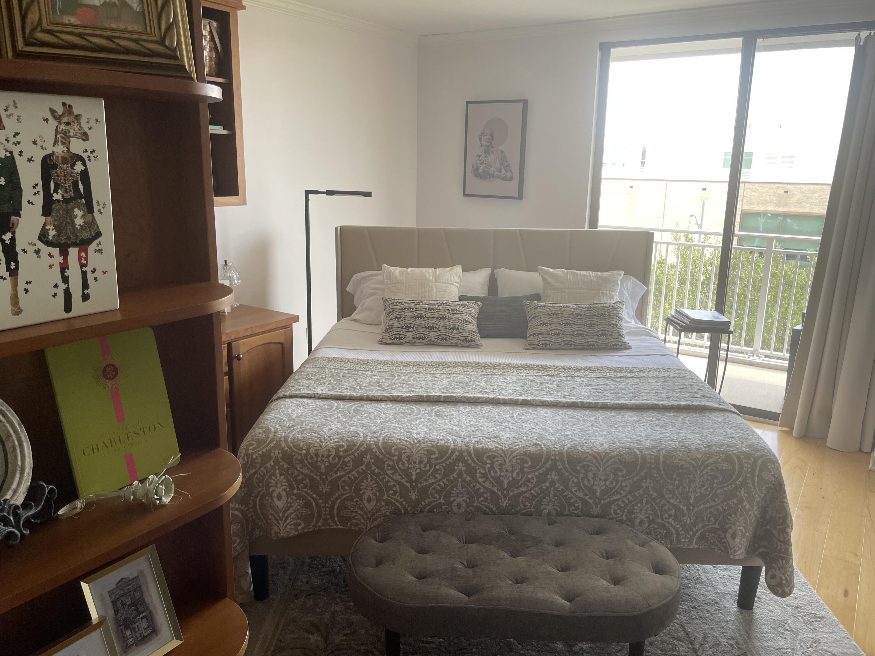 330 Concord Street, Unit 4B Charleston, SC 29401 - Photo 10 of 25 IMG_2870