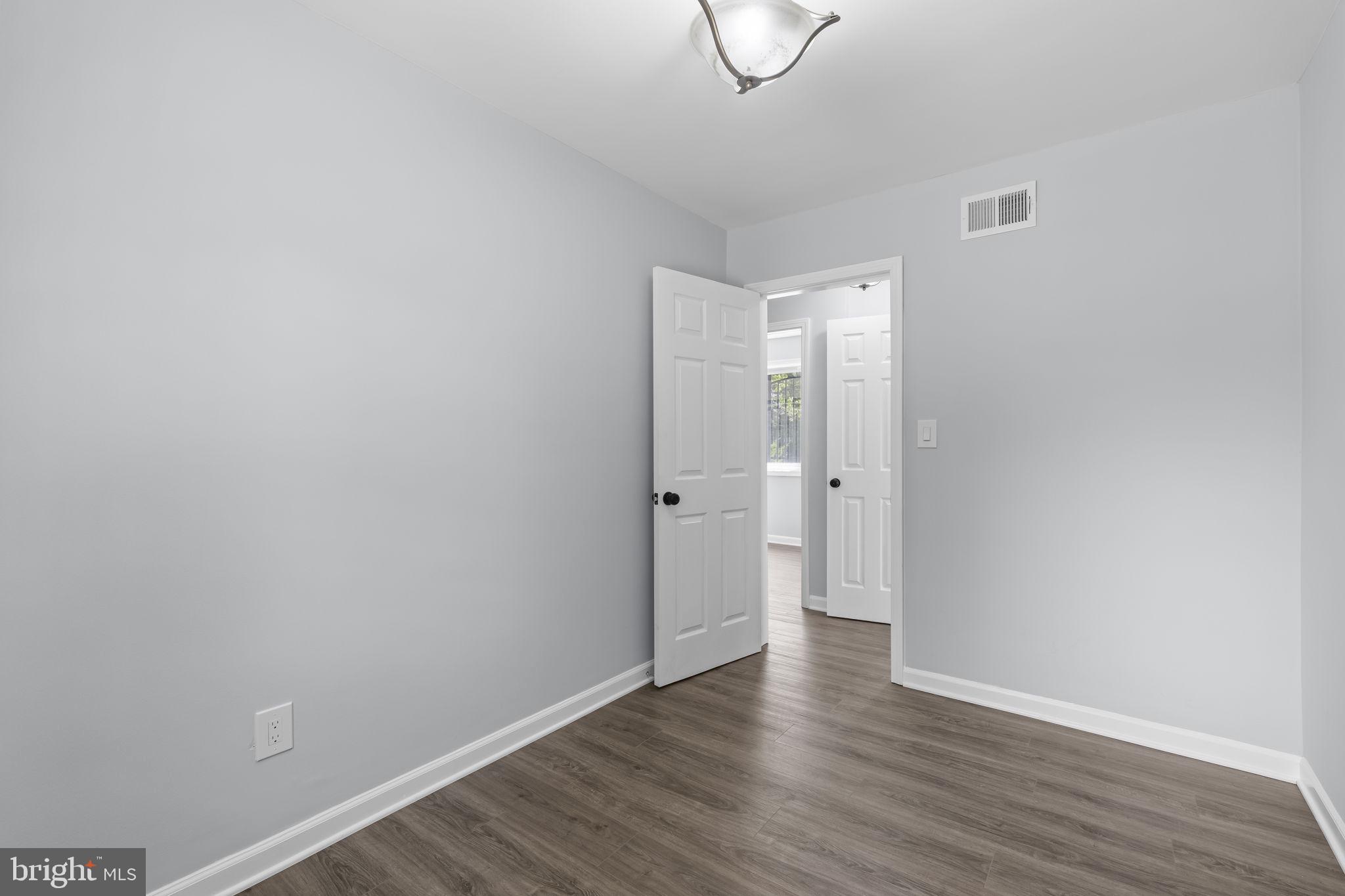 5414 Taussig Road Bladensburg, MD 20710 - Photo 20 of 26 Bright and airy room with open doors.