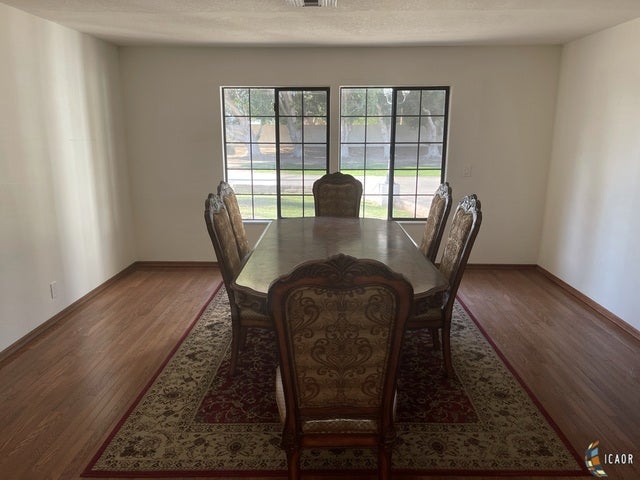 898 West Ross Road El Centro, CA 92243 - Photo 4 of 44 Gallery Image 4