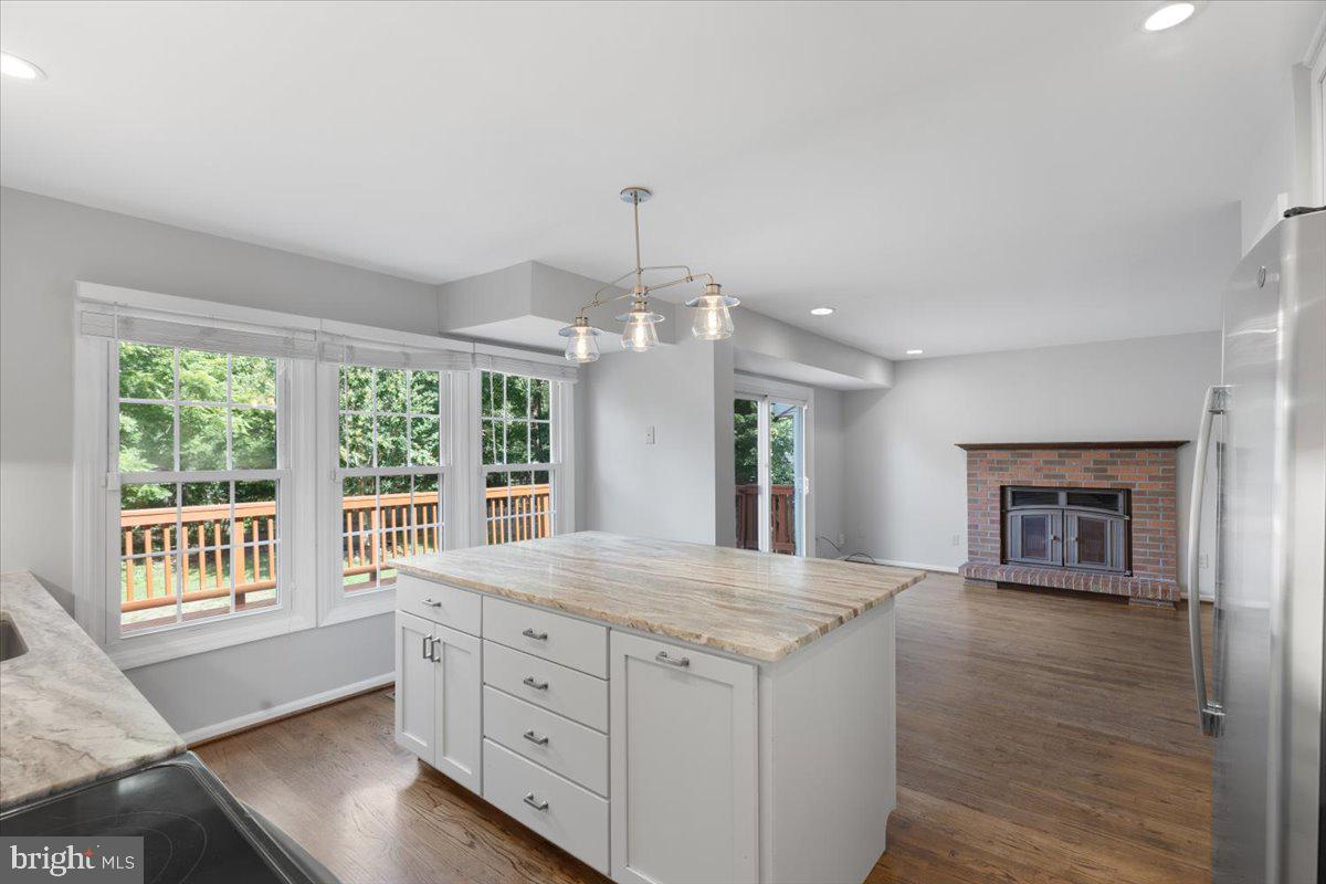 1929 East Beech Road Sterling, VA 20164 - Photo 16 of 56 Kitchen opens to Family room