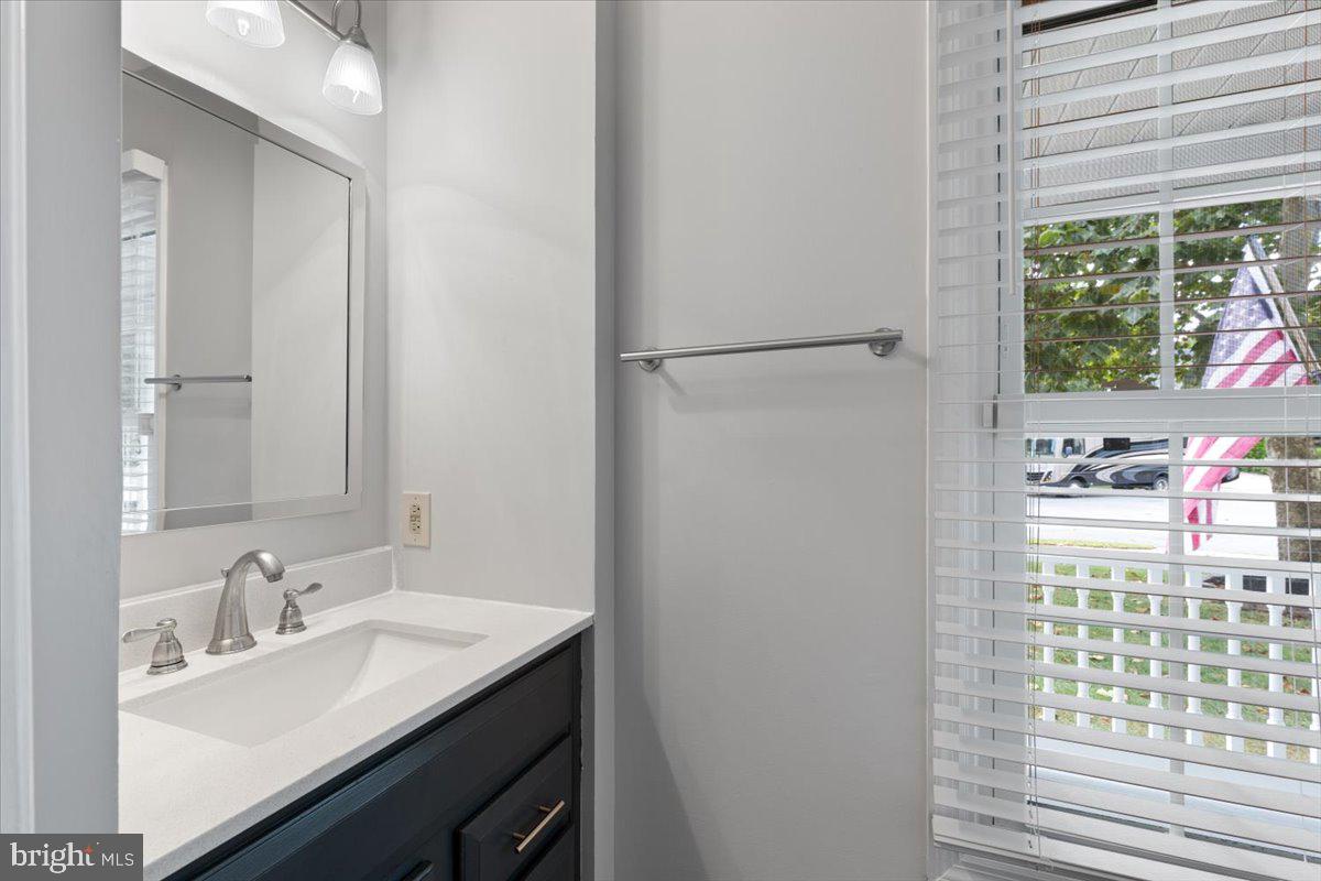 1929 East Beech Road Sterling, VA 20164 - Photo 25 of 56 Main level powder room