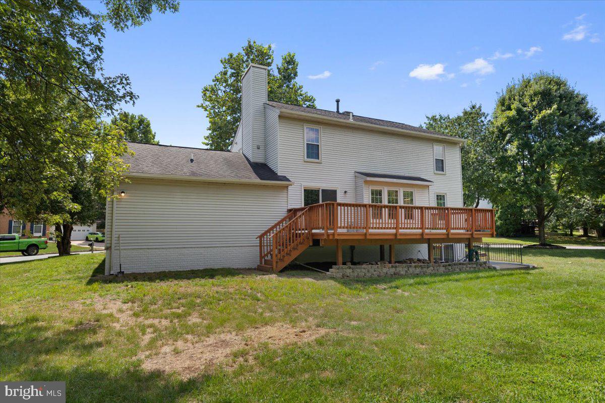 1929 East Beech Road Sterling, VA 20164 - Photo 50 of 56 Spacious deck for Weekend BBQ's & Al Fresco Dining