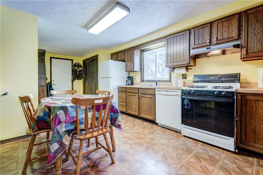 17012 Taylor Road Clarendon, NY 14470 - Photo 15 of 31