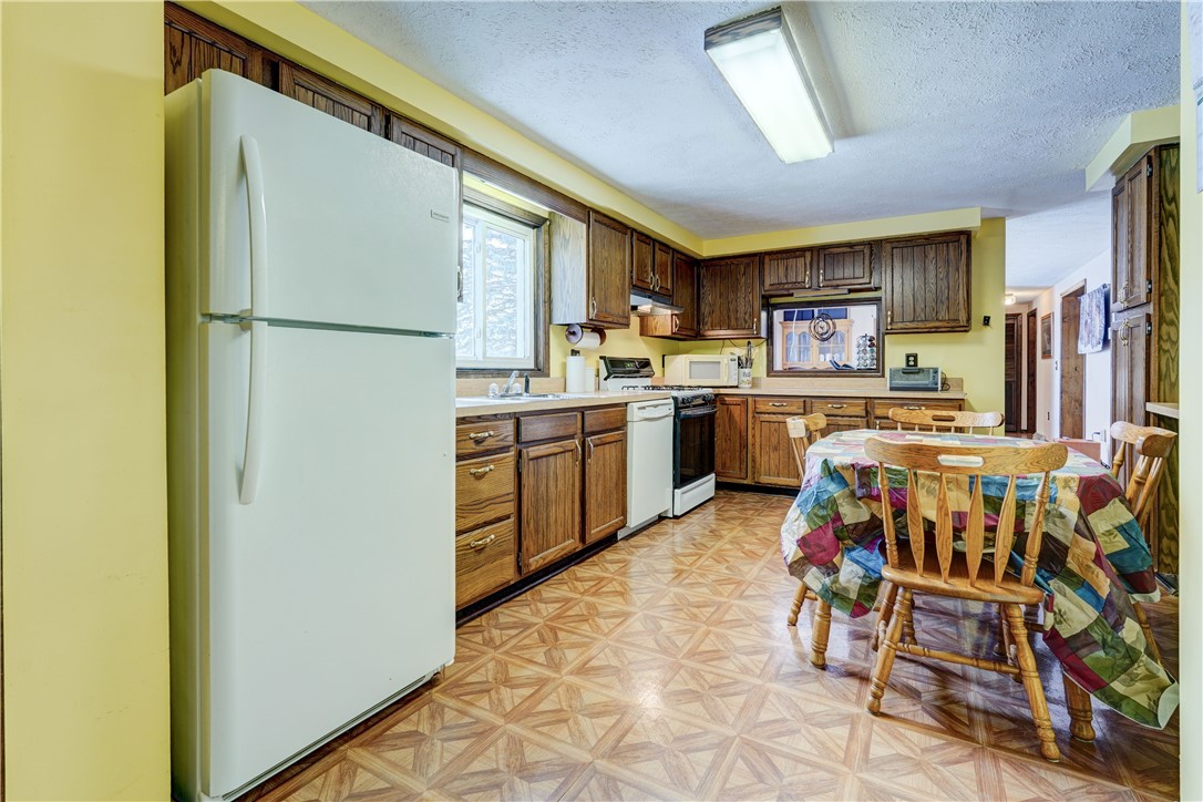 17012 Taylor Road Clarendon, NY 14470 - Photo 18 of 31