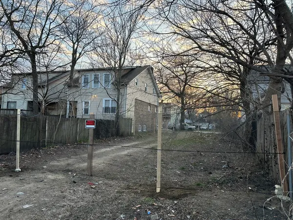 $8,000 | 8017 South Marquette Avenue, Chicago, IL 60617