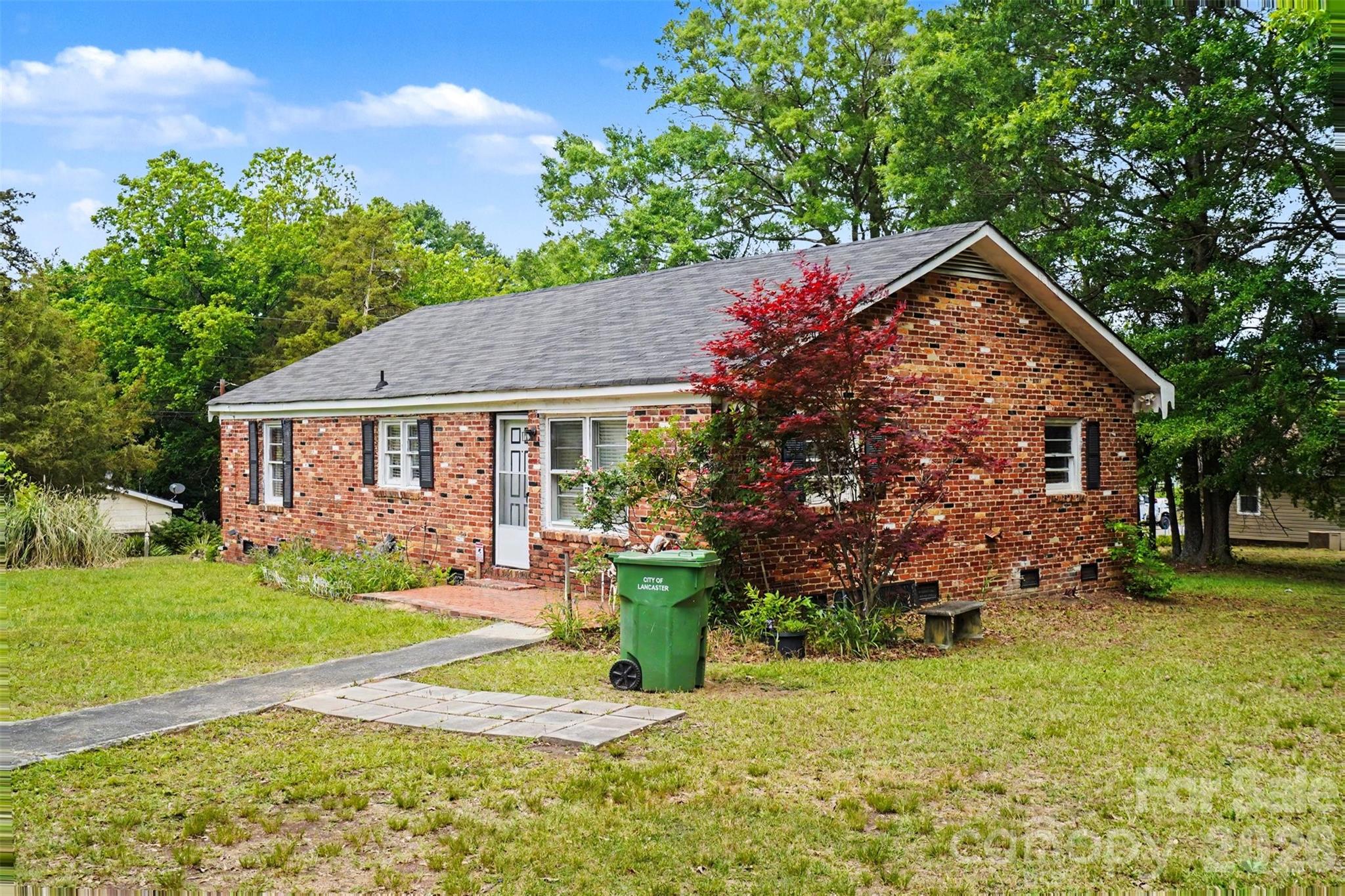 301 Hampton Road Lancaster, SC 29720 - Photo 2 of 16