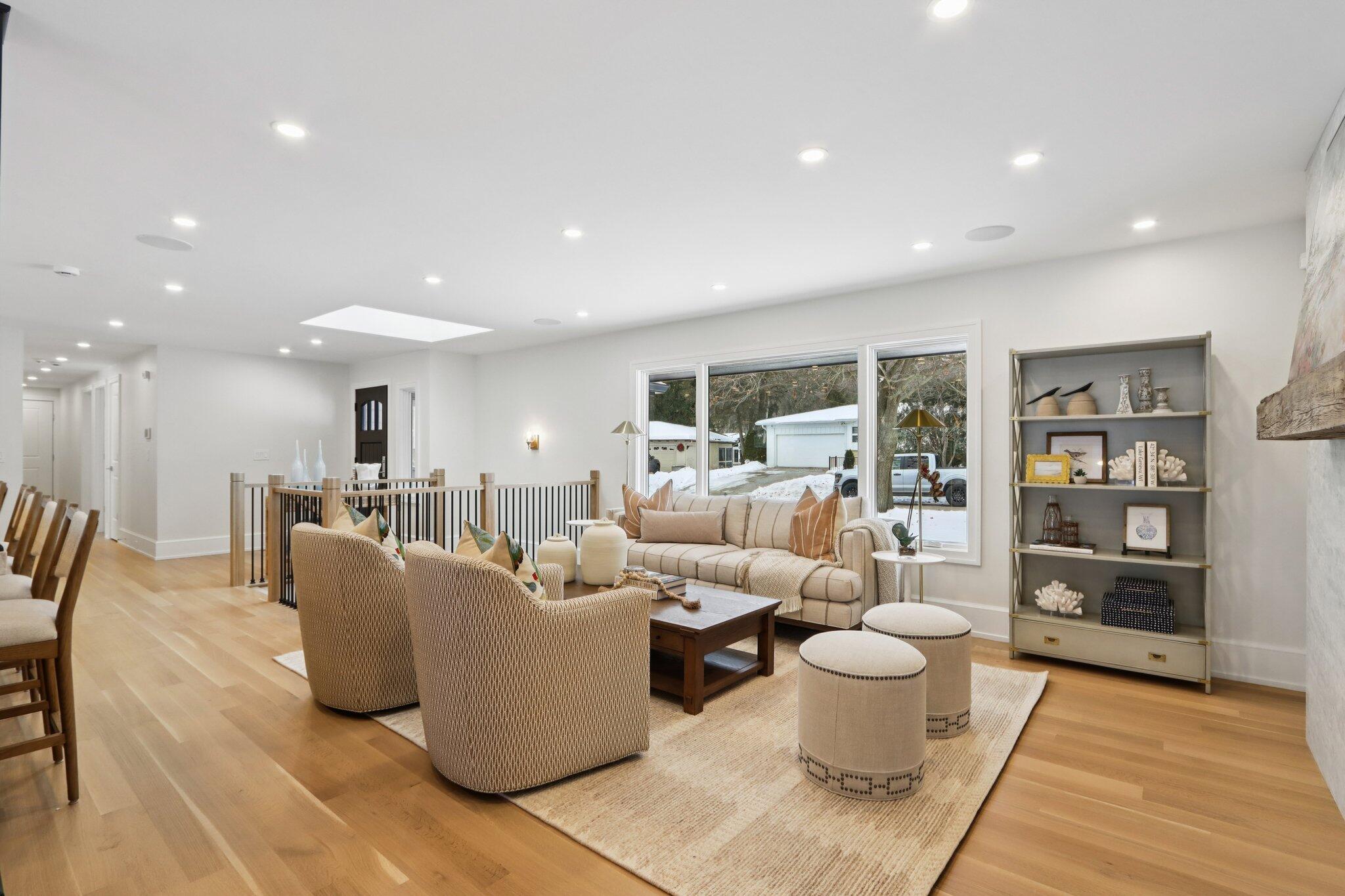 1600 Evergreen Lane Lake Geneva, WI 53147 - Photo 8 of 71 12-web-or-mls-Evergreen Ln-L1212-012