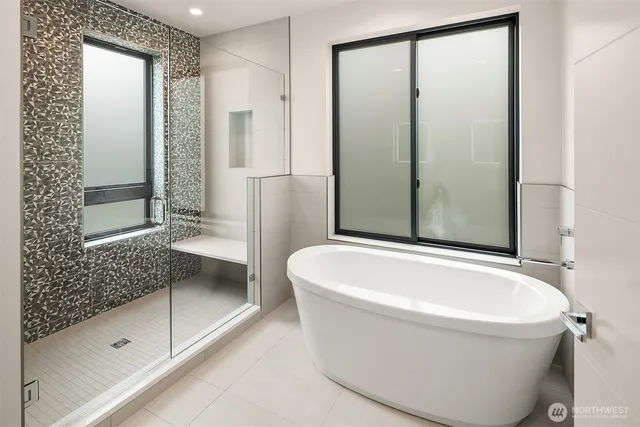 $2,170,000 | 286 118th Avenue Southeast, Bellevue, WA 98005