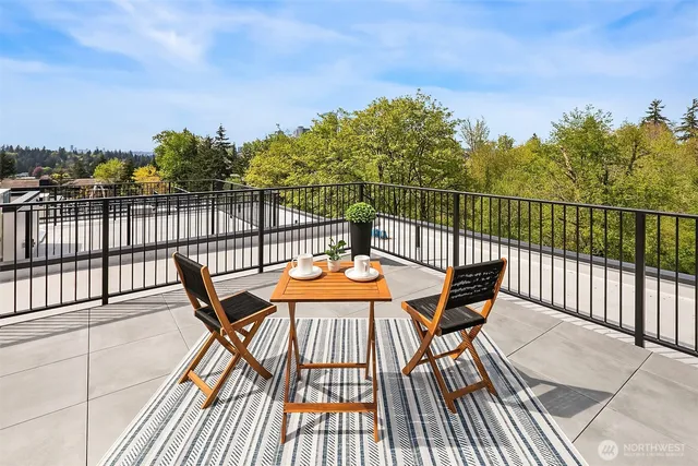 $2,170,000 | 286 118th Avenue Southeast, Bellevue, WA 98005