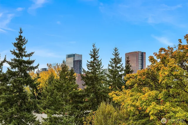 $2,170,000 | 286 118th Avenue Southeast, Bellevue, WA 98005