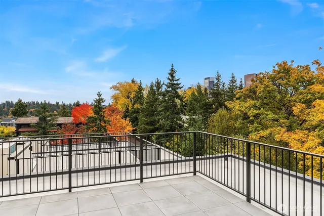 $2,170,000 | 286 118th Avenue Southeast, Bellevue, WA 98005