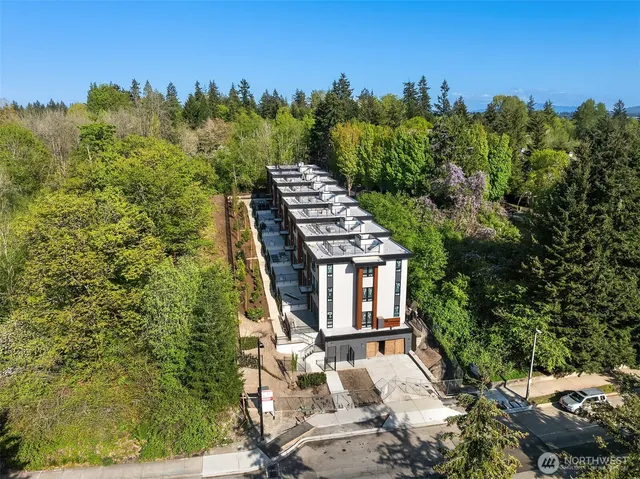 $2,170,000 | 286 118th Avenue Southeast, Bellevue, WA 98005