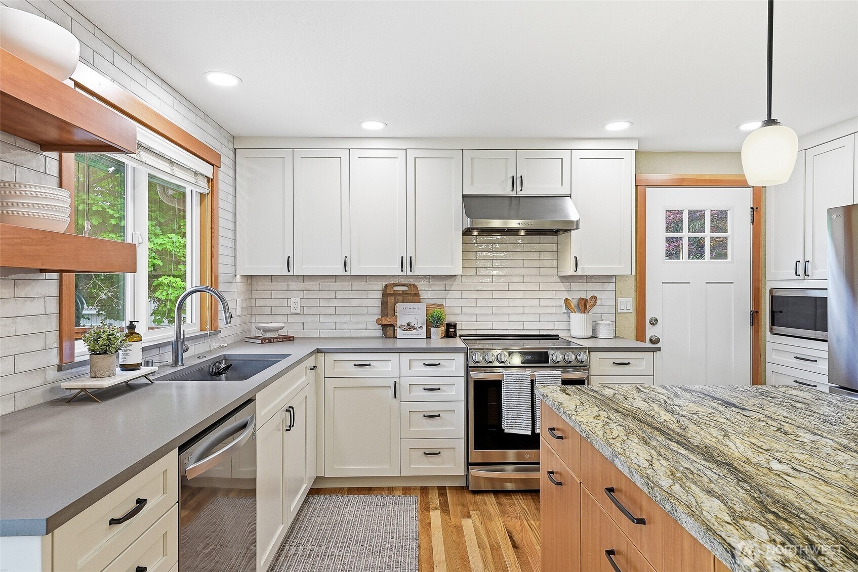 10611 237th Place Southwest Edmonds, WA 98020 - Photo 10 of 40