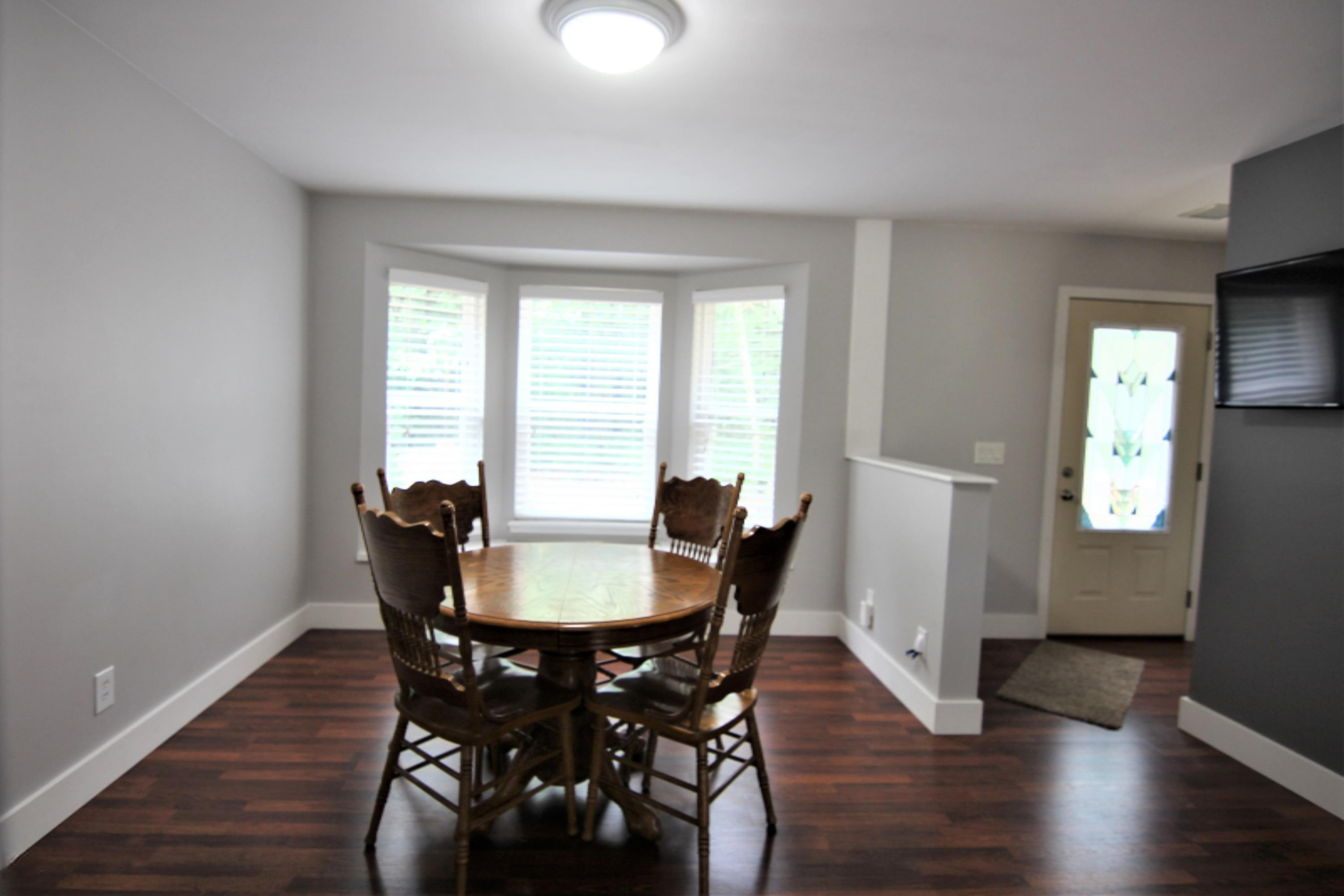 420 East River Road Muskegon, MI 49445 - Photo 11 of 41 Dining Room