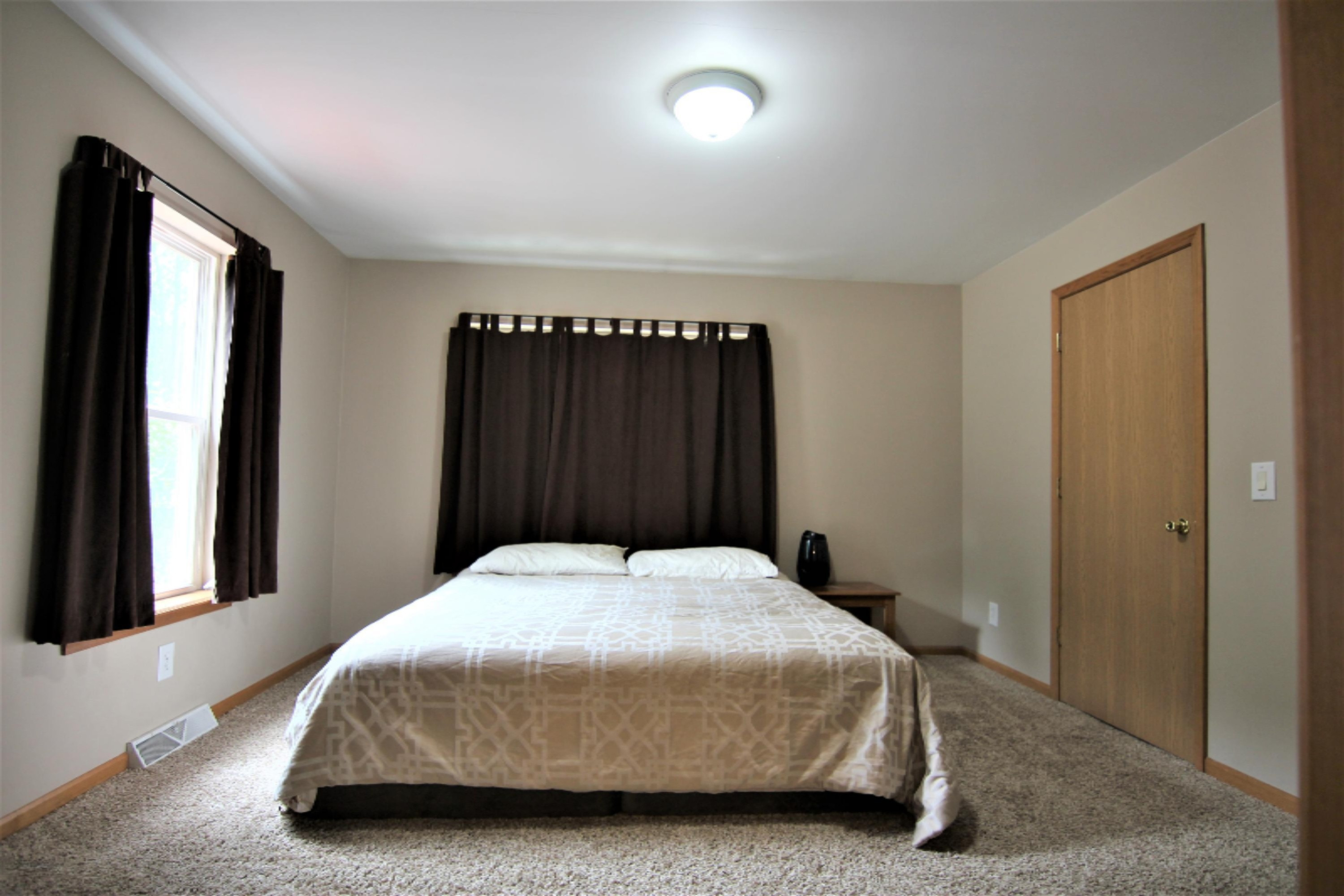 420 East River Road Muskegon, MI 49445 - Photo 14 of 41 Master Bedroom