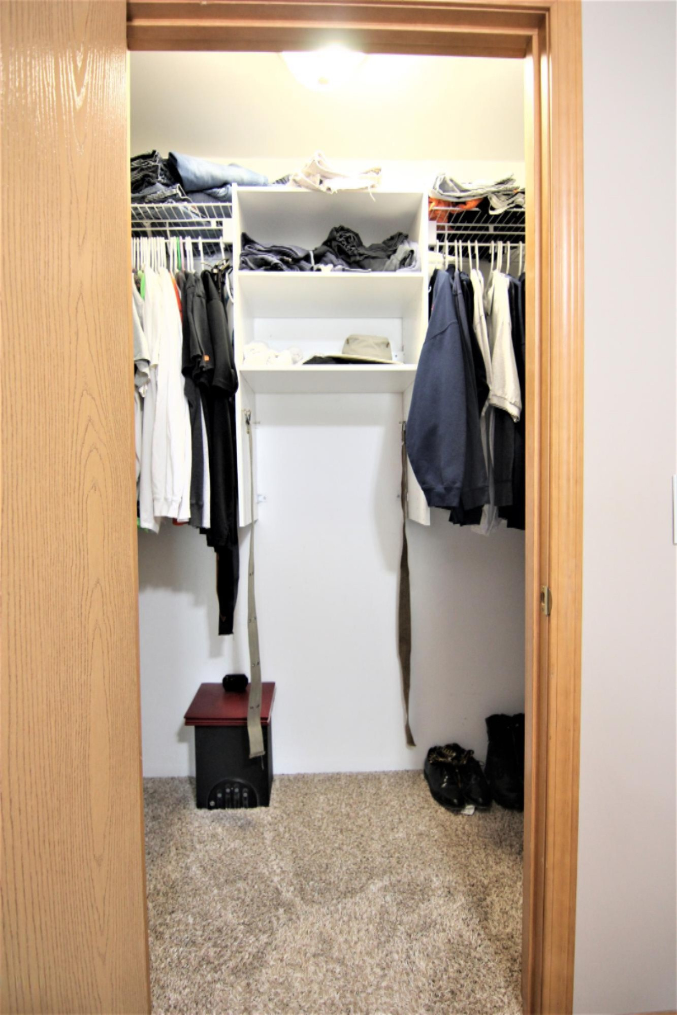 420 East River Road Muskegon, MI 49445 - Photo 15 of 41 Master Walk In Closet