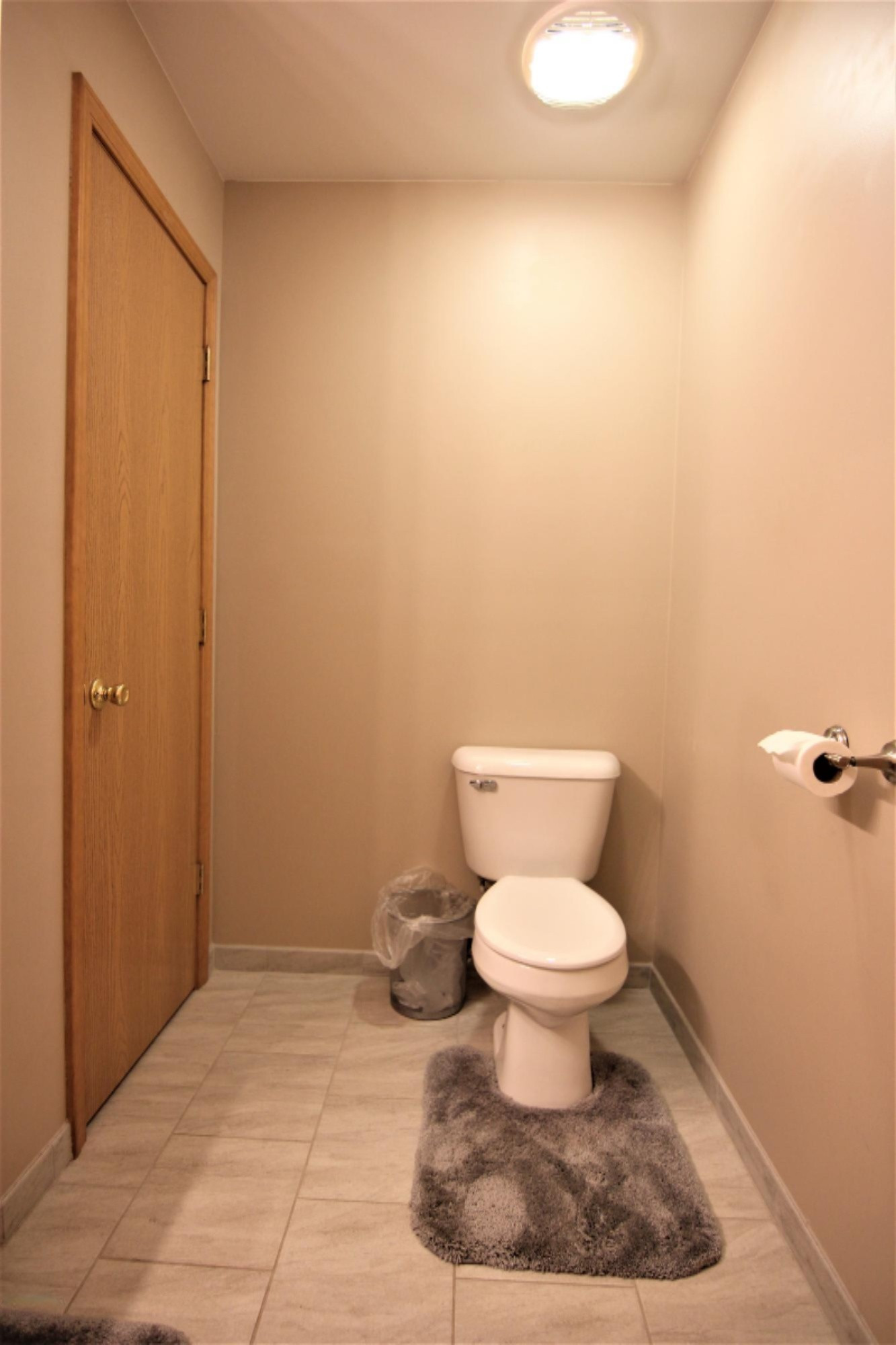 420 East River Road Muskegon, MI 49445 - Photo 17 of 41 Master Bathroom 2