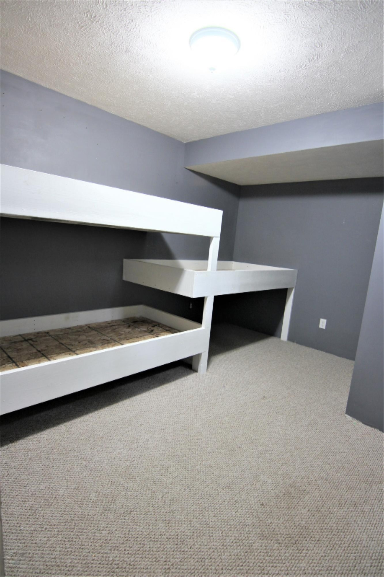 420 East River Road Muskegon, MI 49445 - Photo 23 of 41 Basement Room 1