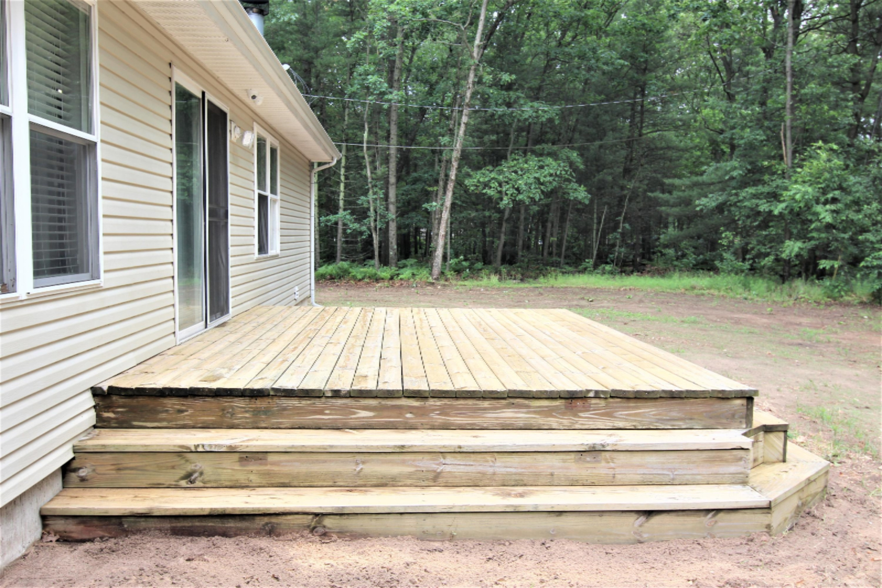 420 East River Road Muskegon, MI 49445 - Photo 32 of 41 Deck 1